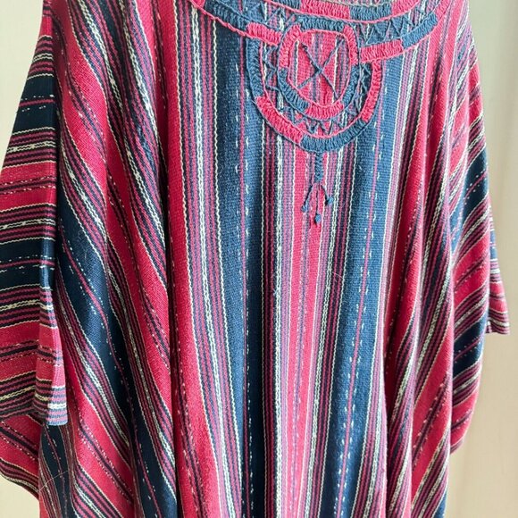 Vintage Ethnic Burgundy Blue Embroidered Poncho OS - Picture 6 of 6